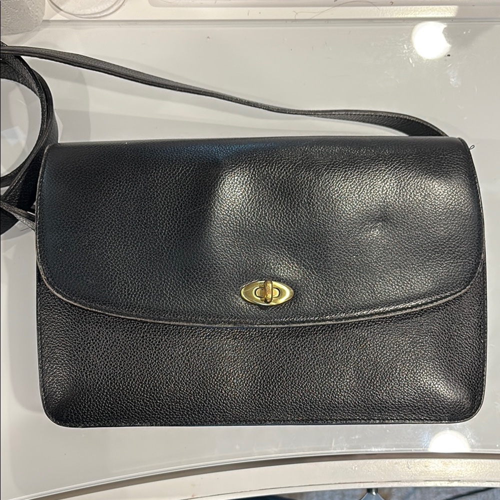 Vintage Coach black leather shoulder or cross body bag